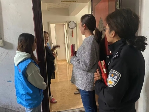 一“网”情深点滴事 “格”外温暖居民心